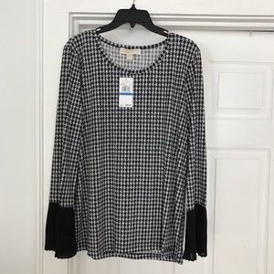 New Michael Kors XL Blouse Black/White Checkered Pleated Black fan like sleeves